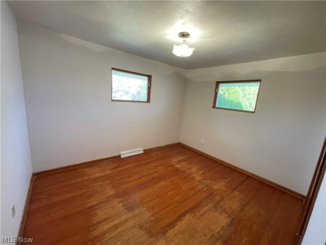7296 Dell Haven Drive Parma OH 44130