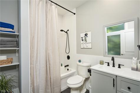 921 Jefferson Avenue Cleveland OH 44113