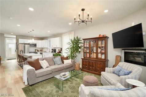 921 Jefferson Avenue Cleveland OH 44113