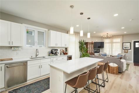 921 Jefferson Avenue Cleveland OH 44113