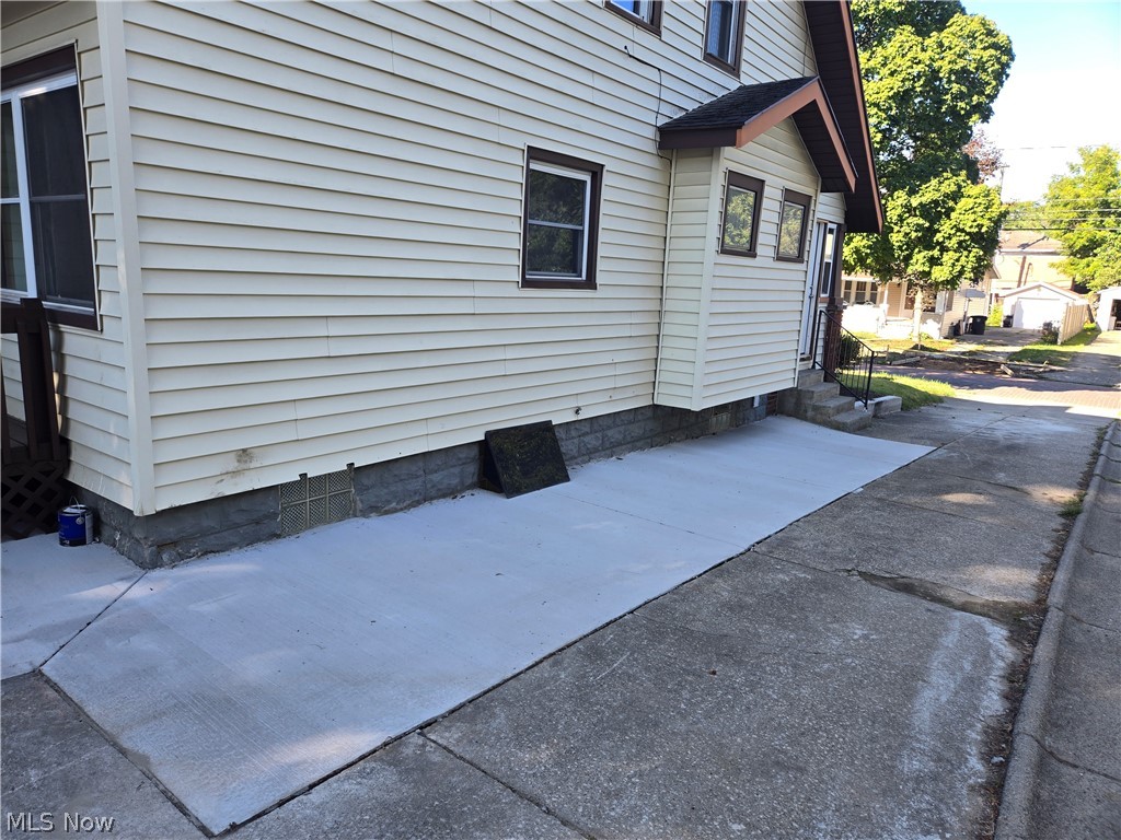 1043 Oakland Avenue Akron OH 44310