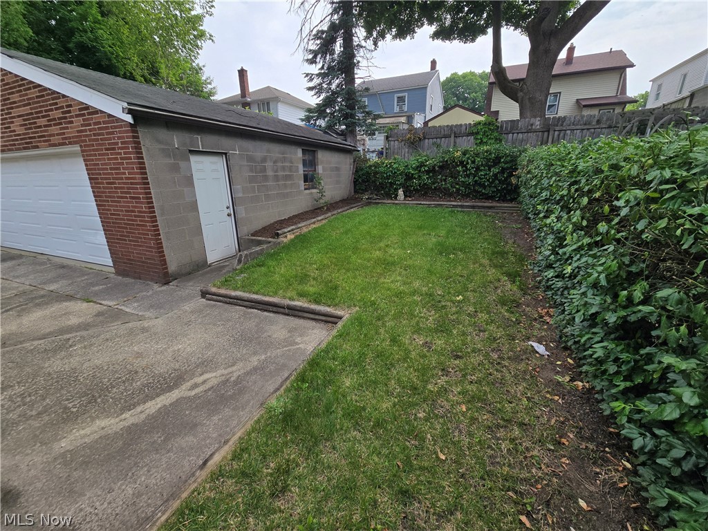 1043 Oakland Avenue Akron OH 44310