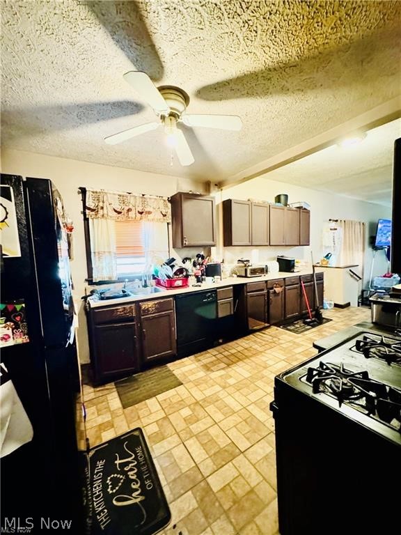 927 Avon Street Akron OH 44310