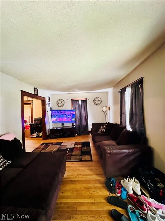 927 Avon Street Akron OH 44310