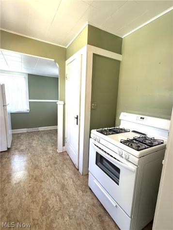 2187 Olive Avenue Lakewood OH 44107