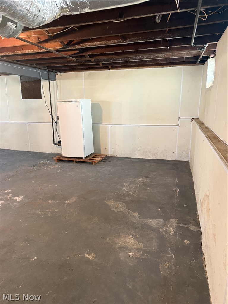 2187 Olive Avenue Lakewood OH 44107