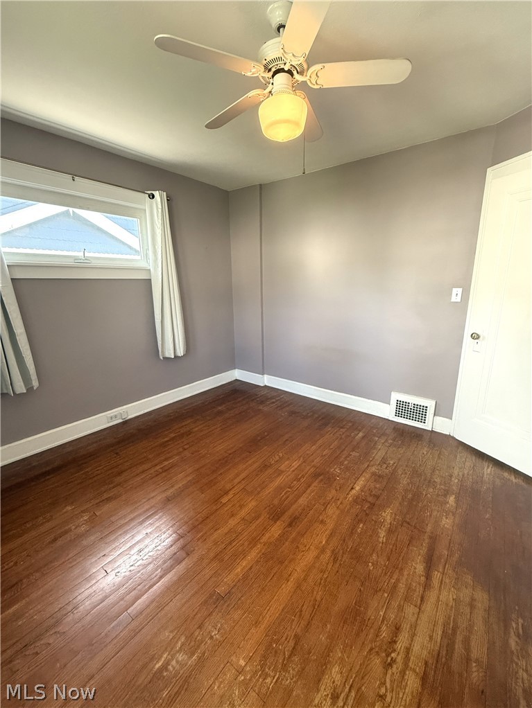 2187 Olive Avenue Lakewood OH 44107