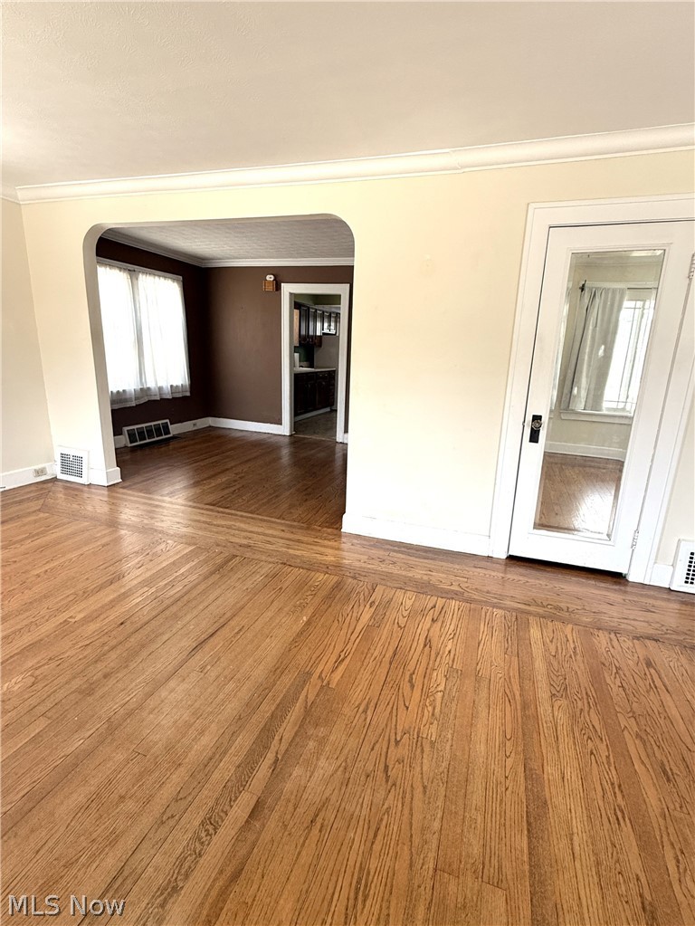 2187 Olive Avenue Lakewood OH 44107