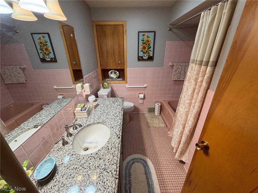 5030 Gardendale Avenue NE Canton OH 44714