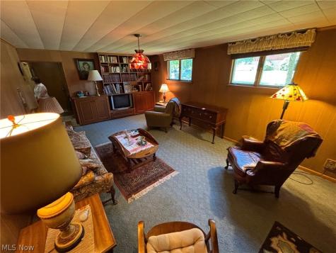 5030 Gardendale Avenue NE Canton OH 44714