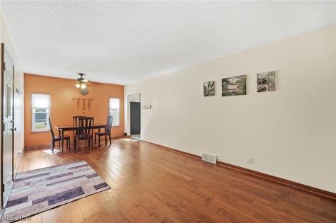 6211 Anita Drive Parma Heights OH 44130