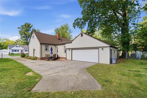 6211 Anita Drive Parma Heights OH 44130