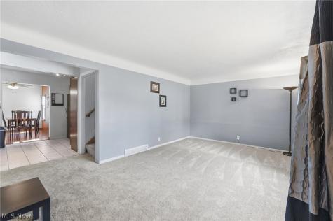 6211 Anita Drive Parma Heights OH 44130