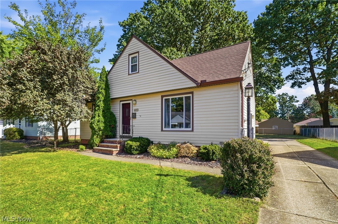 6211 Anita Drive Parma Heights OH 44130