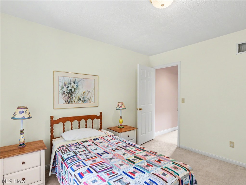 2039 Bent Creek Trail Cuyahoga Falls OH 44223