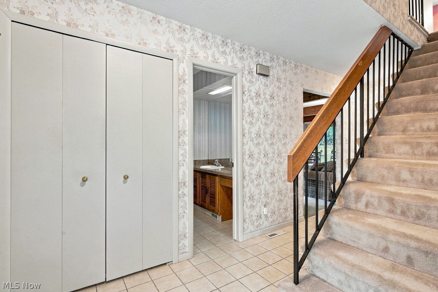 709 Fieldcrest Court Northfield OH 44067