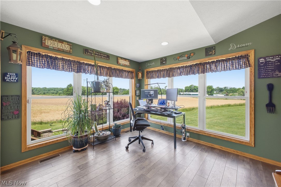 4909 Knox School Road Homeworth OH 44634