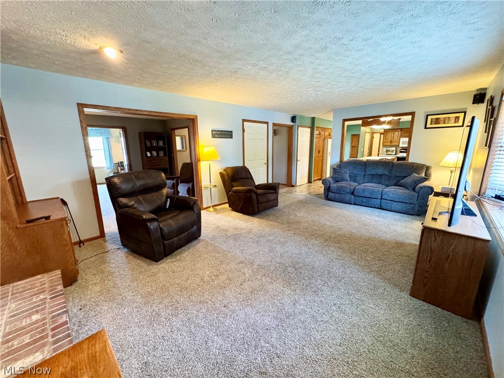 6385 Harbor Drive NW Canton OH 44718