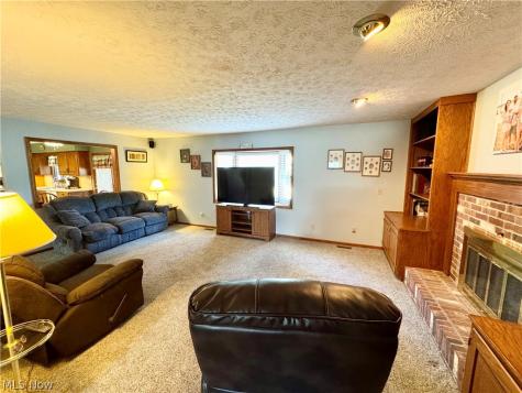 6385 Harbor Drive NW Canton OH 44718