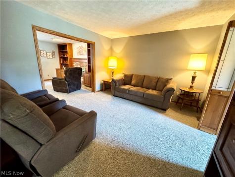 6385 Harbor Drive NW Canton OH 44718