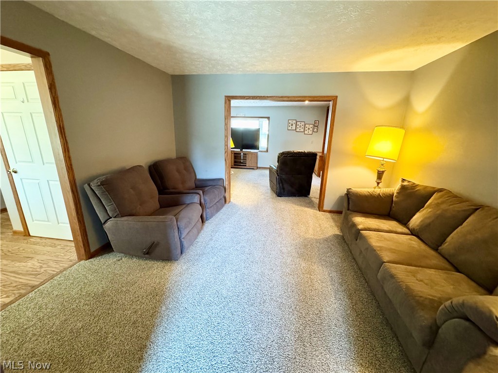 6385 Harbor Drive NW Canton OH 44718