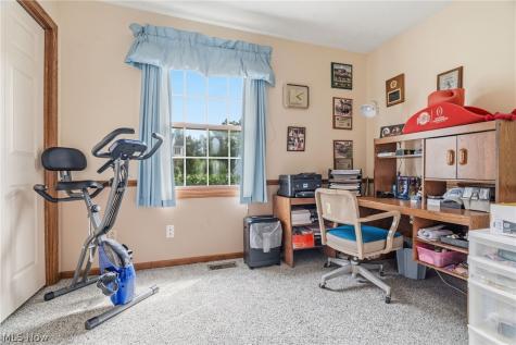 6385 Harbor Drive NW Canton OH 44718
