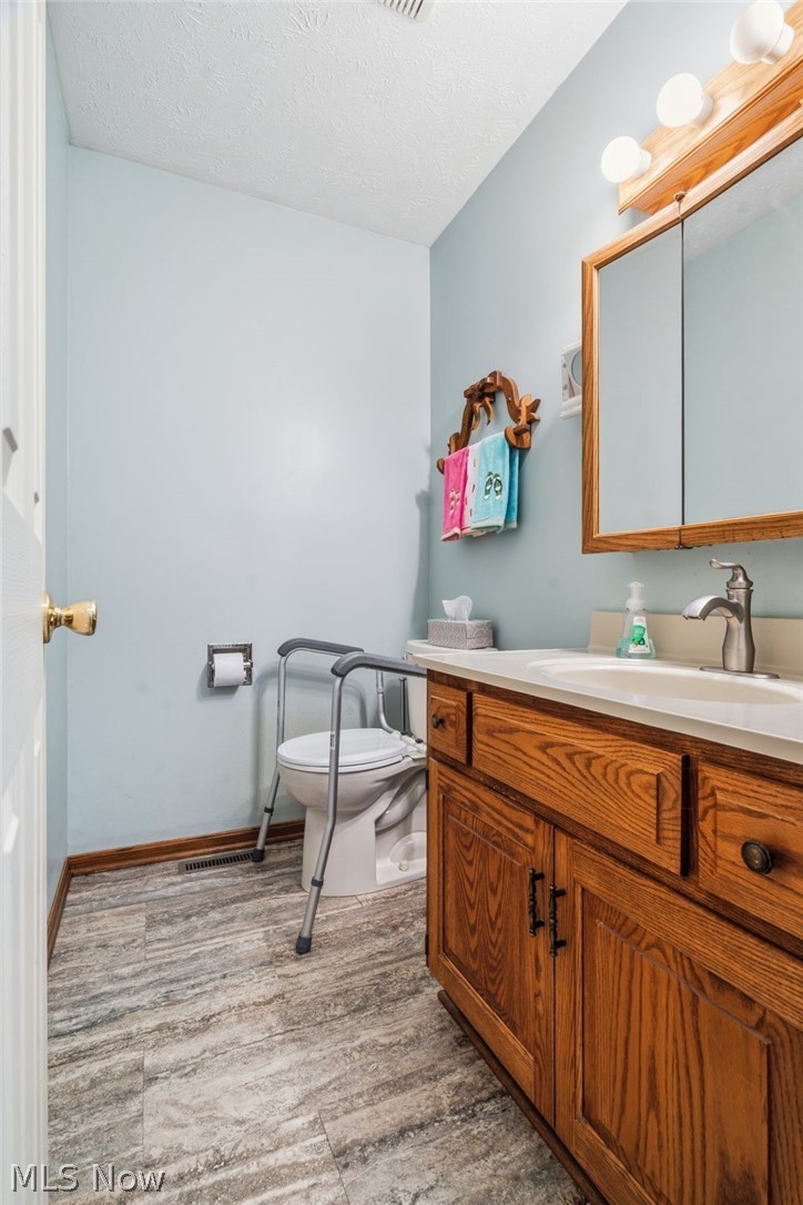 6385 Harbor Drive NW Canton OH 44718