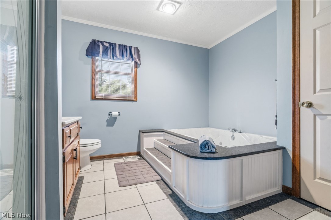 6385 Harbor Drive NW Canton OH 44718