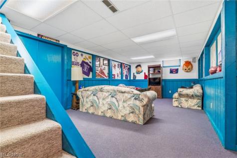 6385 Harbor Drive NW Canton OH 44718