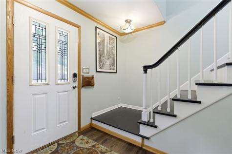 858 Cliffside Drive Akron OH 44313