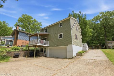 858 Cliffside Drive Akron OH 44313