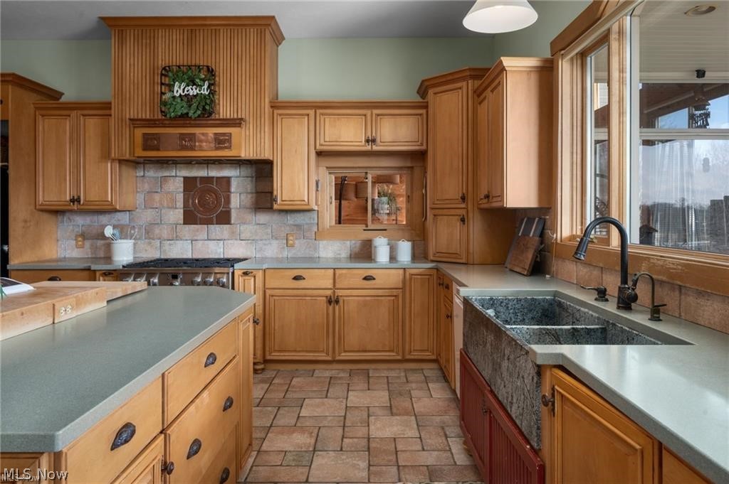 9419 Robinson Road Chardon OH 44024