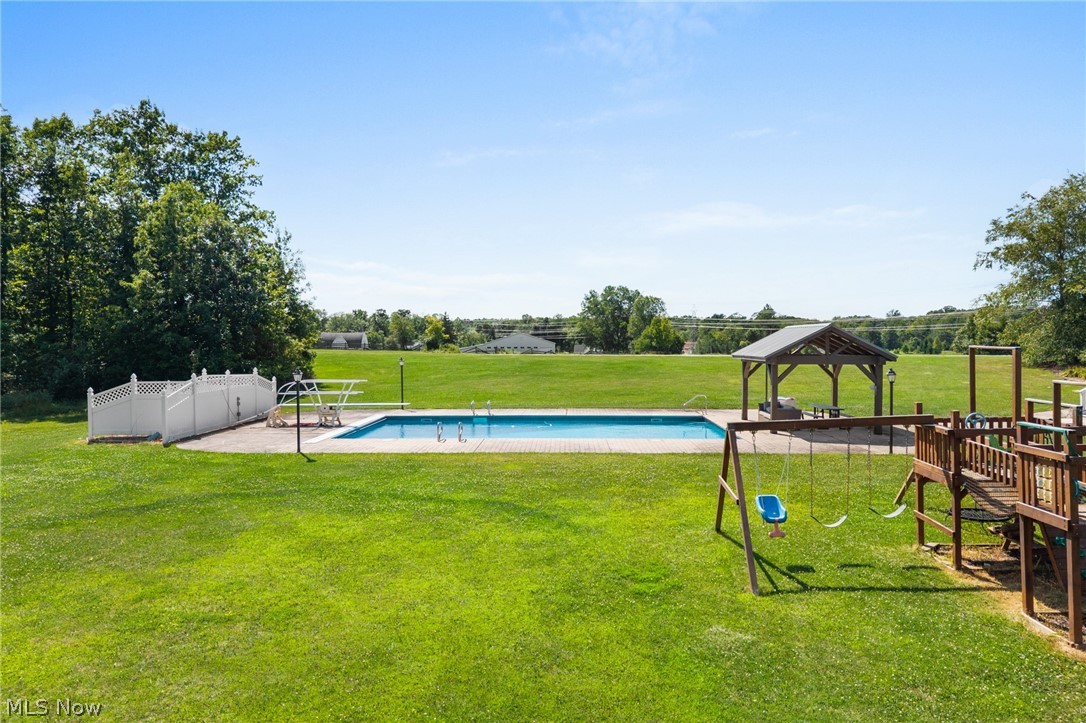 9419 Robinson Road Chardon OH 44024