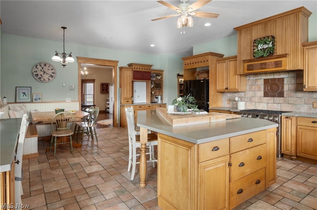 9419 Robinson Road Chardon OH 44024