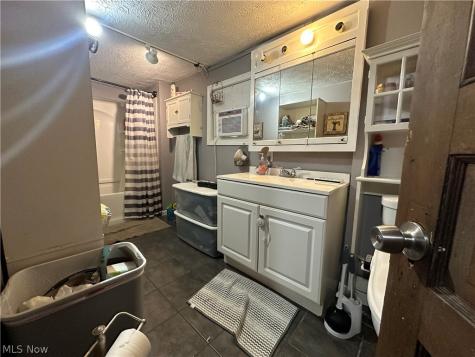 1105 Oak Avenue SE Massillon OH 44646