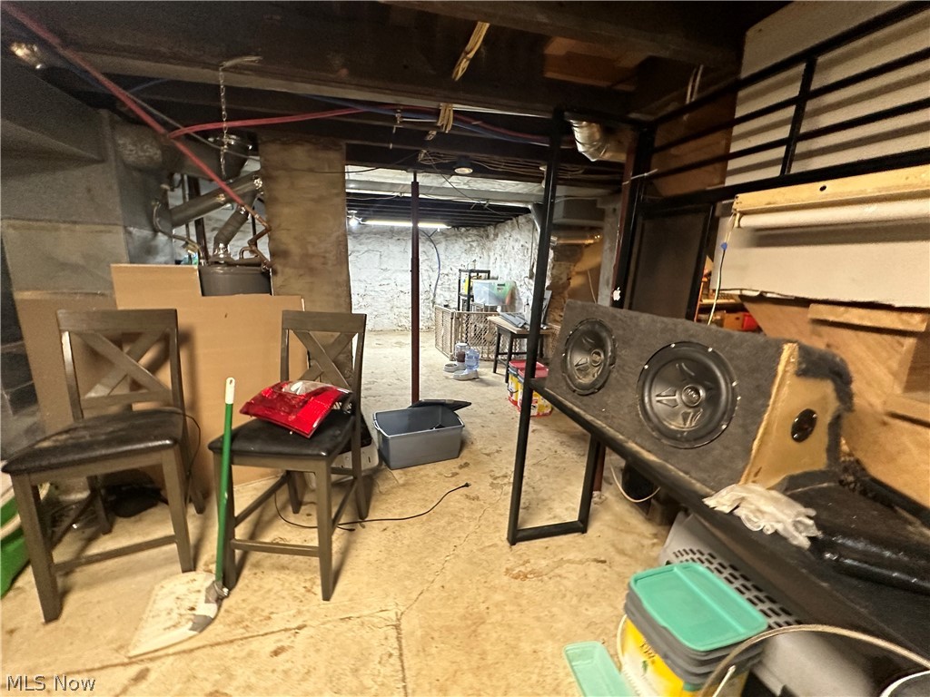 1105 Oak Avenue SE Massillon OH 44646