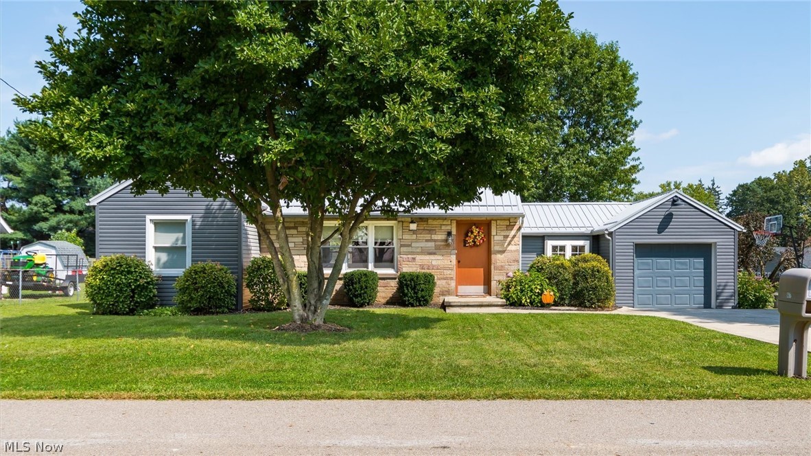 1617 Doaks Lane Zanesville OH 43701