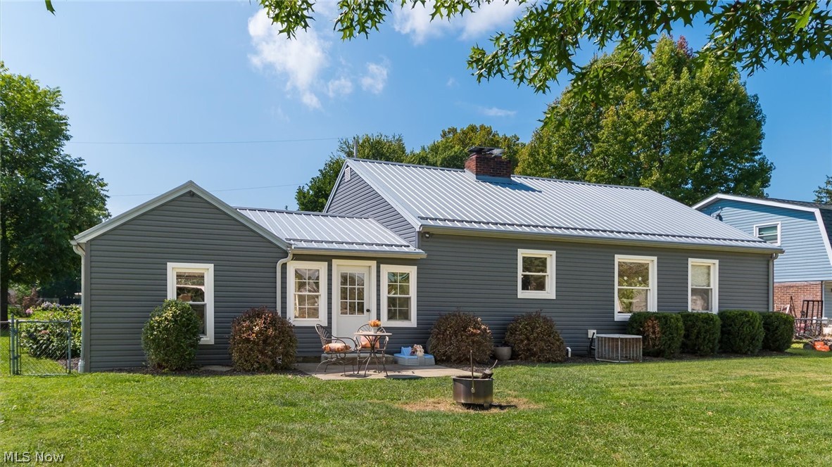 1617 Doaks Lane Zanesville OH 43701
