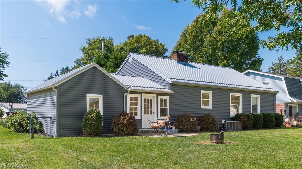 1617 Doaks Lane Zanesville OH 43701