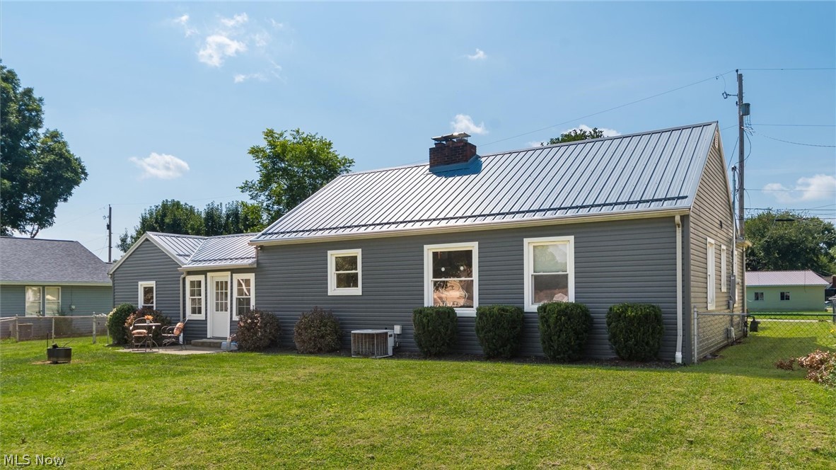 1617 Doaks Lane Zanesville OH 43701