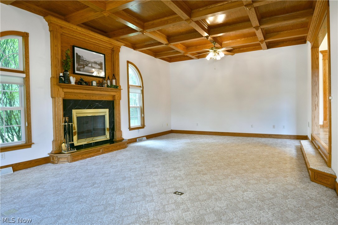 2412 East Pointe Drive SE Howland OH 44484