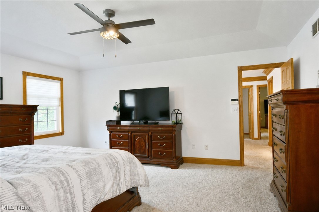 2412 East Pointe Drive SE Howland OH 44484