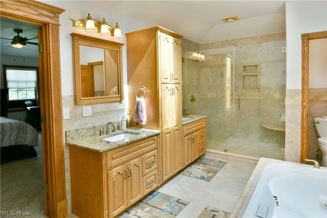 2412 East Pointe Drive SE Howland OH 44484