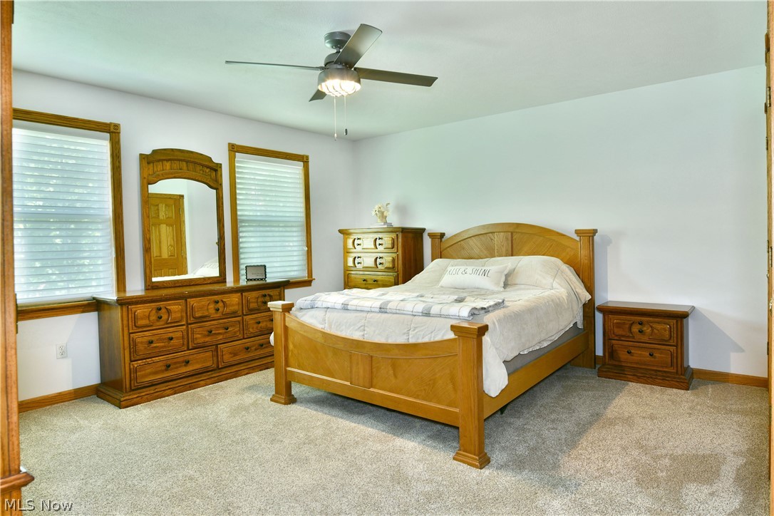 2412 East Pointe Drive SE Howland OH 44484