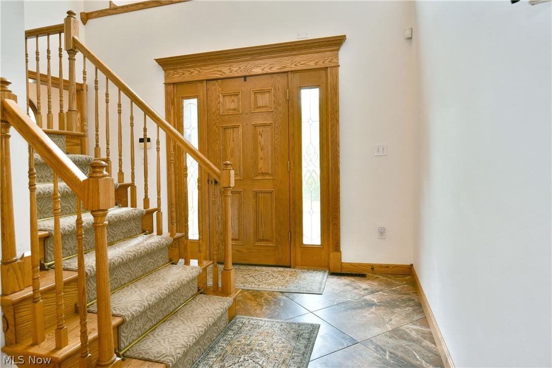 2412 East Pointe Drive SE Howland OH 44484