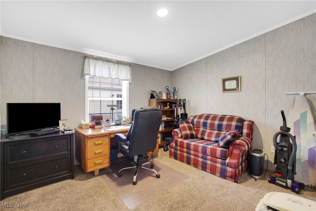 32 C Street SW Navarre OH 44662