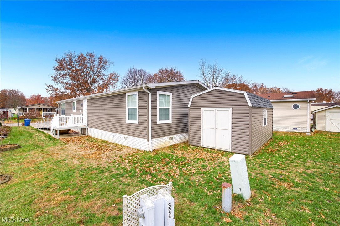 32 C Street SW Navarre OH 44662
