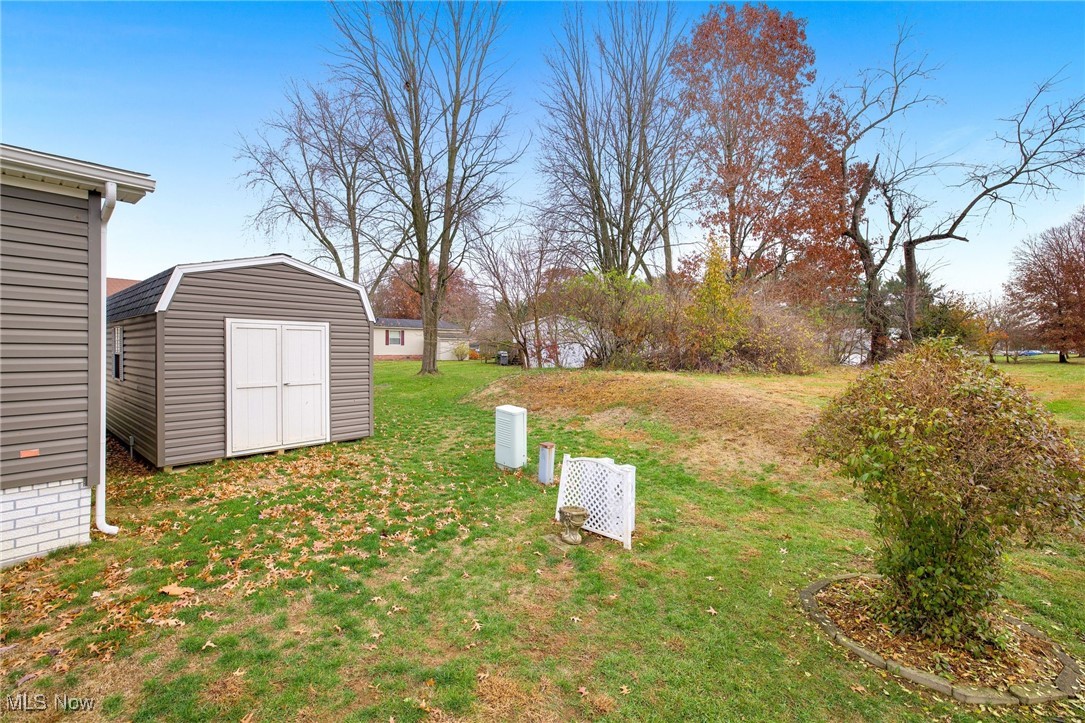 32 C Street SW Navarre OH 44662