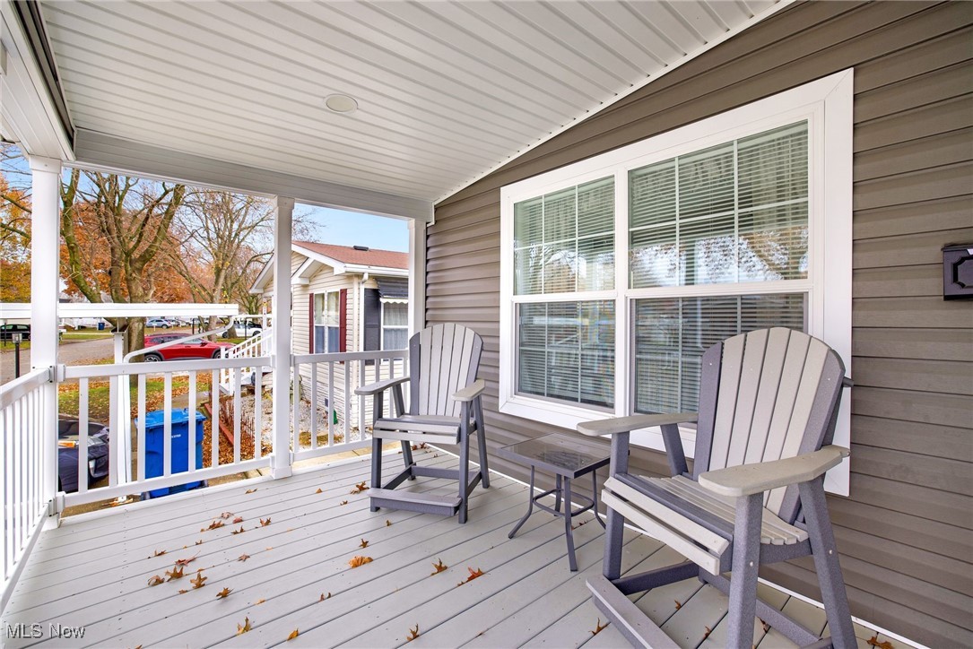 32 C Street SW Navarre OH 44662