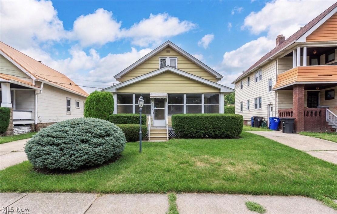 3810 Highland Road Cleveland OH 44111